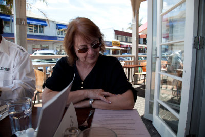 Ordering lunch in St. Heliers, a beach town near Auckland