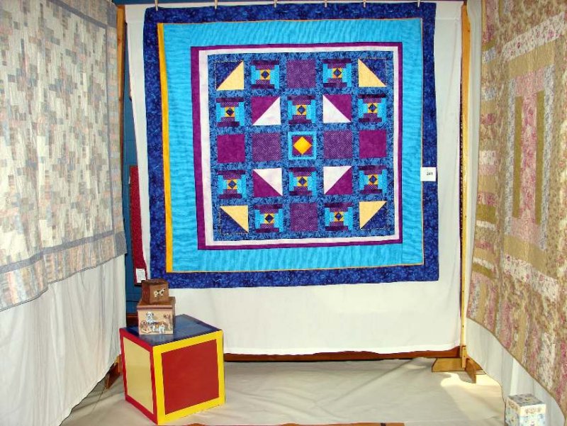 2006_quiltshow_DSC01995 (66717370).jpg