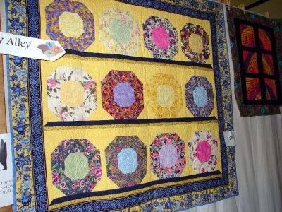 2006_quiltshow_DSC01907 (66717027).jpg