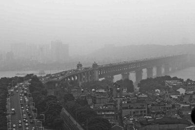 first bridge across the Yangtze River built by Russians