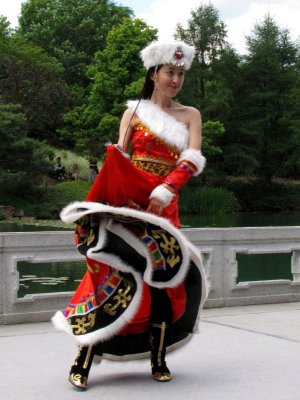 Danse traditionnelle du Tibet