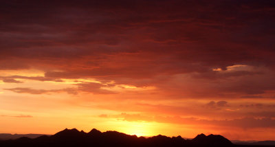 LAS CRUCES NEW MEXICO - SUNSET SEEN FROM ORGAN MOUNTAINS OF WEST MOUNTAINS (4).JPG