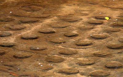 KULEN MOUNTAIN CAMBODIA - 1000 LINGHA RIVER (10).JPG