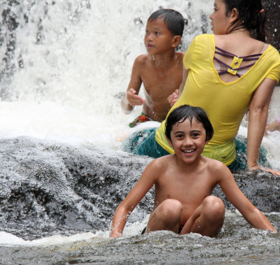 KULEN MOUNTAIN CAMBODIA - 1000 LINGHA RIVER (40).JPG