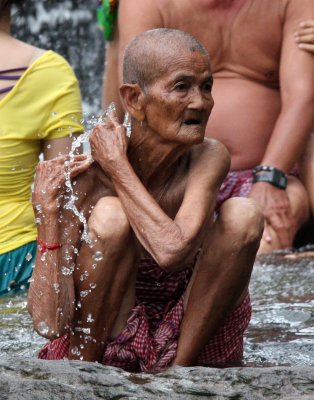 KULEN MOUNTAIN CAMBODIA - 1000 LINGHA RIVER (57).JPG