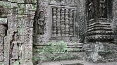 TA PROHM TEMPLE CAMBODIA - JULY 2010 (12).JPG