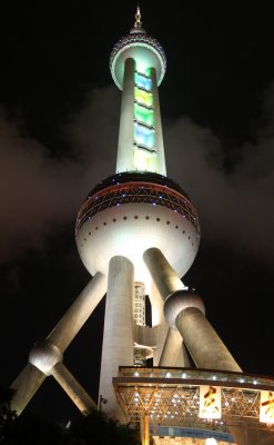 NIGHT OUT IN SHANGHAI - PEARL TOWER & BRAND MALL (130).JPG