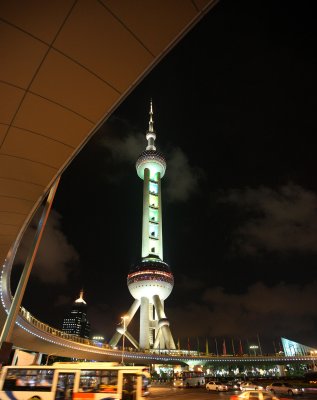 NIGHT OUT IN SHANGHAI - PEARL TOWER & BRAND MALL (137).JPG