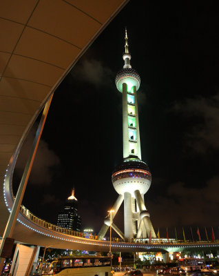 NIGHT OUT IN SHANGHAI - PEARL TOWER & BRAND MALL (144).JPG