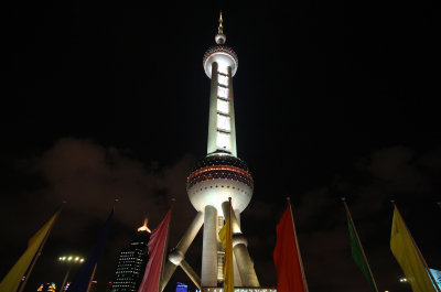 NIGHT OUT IN SHANGHAI - PEARL TOWER & BRAND MALL (18).JPG
