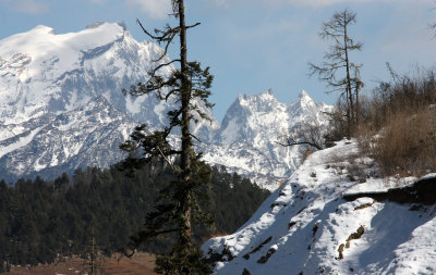 YUNNAN - JADE DRAGON SNOW MOUNTAIN AND SURROUNDING YUN LING MTN RANGES (50).JPG