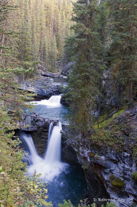 Johnstone Canyon unnamed falls.jpg