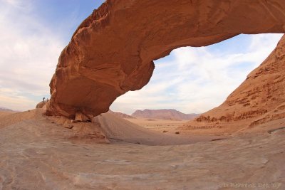 Wadi Rum Arch Jordan.jpg
