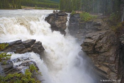 Athabasca_falls.jpg
