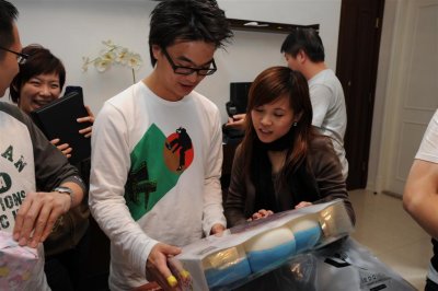 Present opening time, what the hell is this?