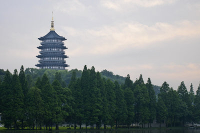 Hangzhou 杭州 - 西湖 West Lake - facing Leifeng Pagoda
