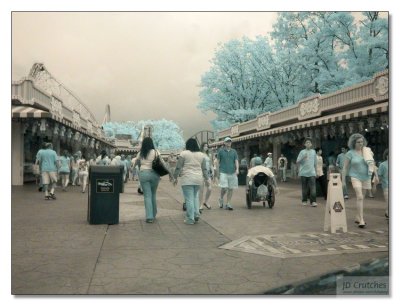 Infrared Six Flags 03.jpg