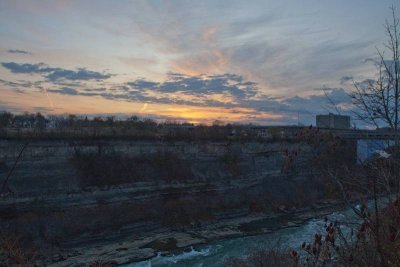 Niagra Falls at Sunrise  04.jpg