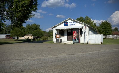 Foot Wash, AL grocery.