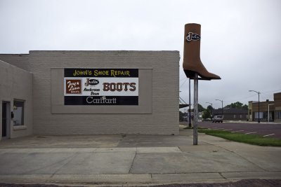 Boot store, Pratt.