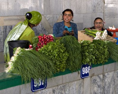 Samarkand - Big Ourgout Bazaar - Vegetables market