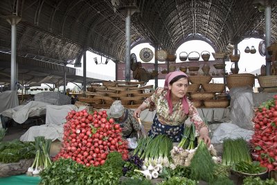 Tashkent - Tchorsou Bazaar - Vegetables market