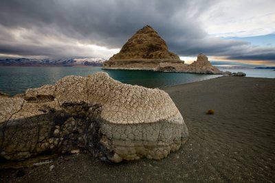 Pyramid Lake