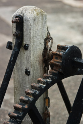  Lock gate mechanism