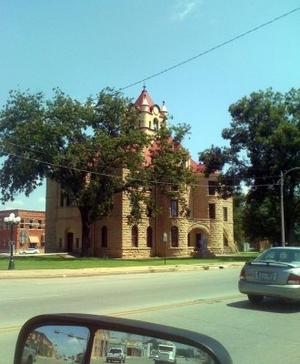 829HHHiphone 077 Brady courthouse.jpg