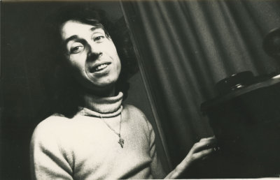 1971 - Opal at typewriter - London