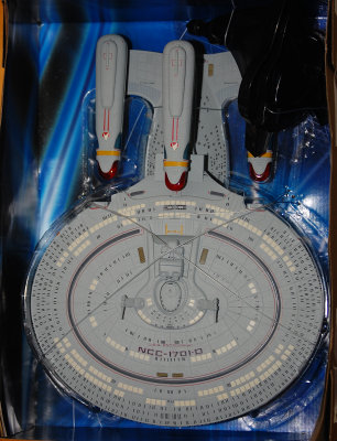 Diamond Select (17) - 2009 - USS Enterprise (Triple Nacelle - All Good Things) TNG