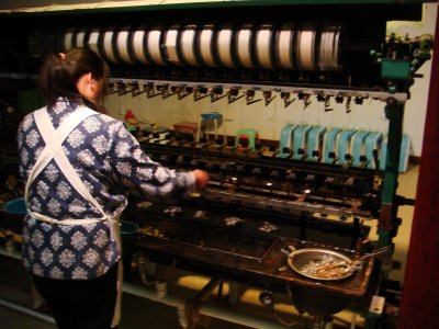 Xian Silk Factory - Making the thread