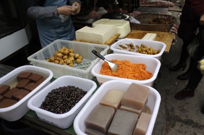 Enshi Hometown food Market China 2009.jpg