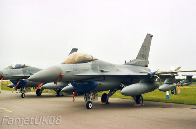General Dynamics F-16C 91-0402 /SP 23FS/52FW