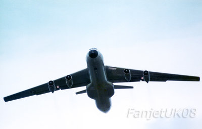 Lockheed C-141 Starlifter