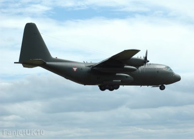 Lockheed C-130    8T-CA  Austrian AF