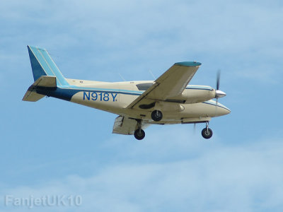 Piper PA-30 Twin Comanche     N918Y