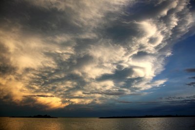 The Clouds At The Lake