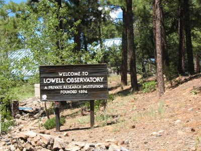 Welcome to Lowell Observatory (photo courtesy of Chris&Karen Hanrahan)