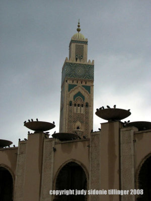 gray day mosque