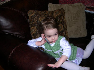 Elle on the phone