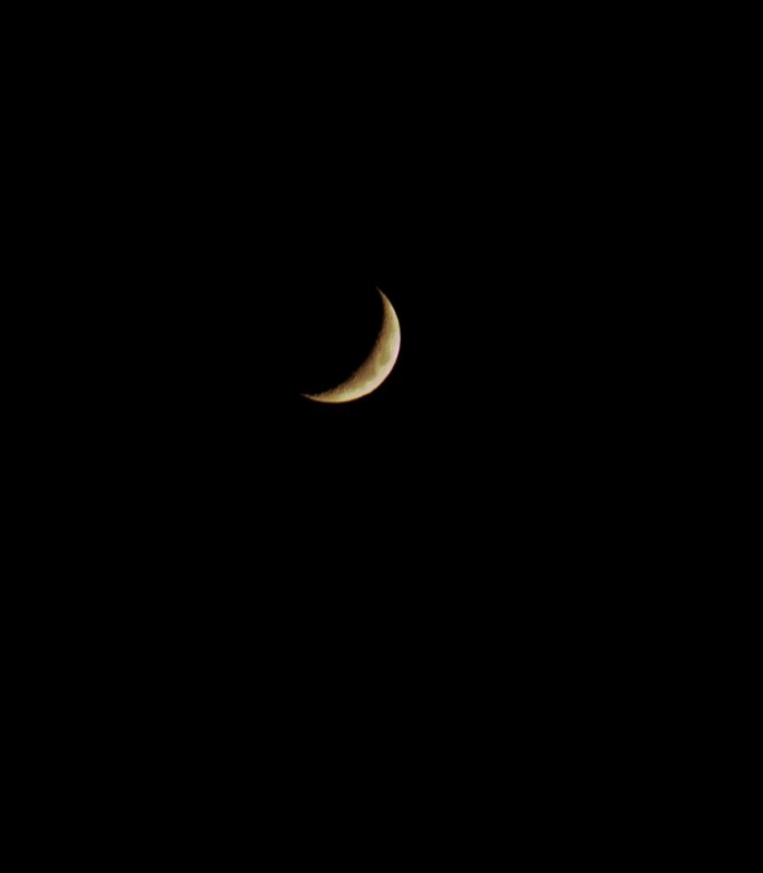 The is the Crescent Moon on October 3, 2008