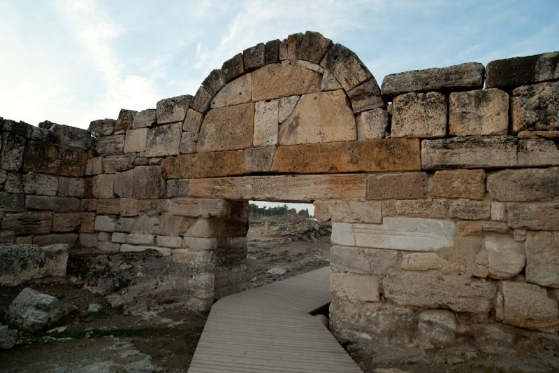 Turkey Hierapolis-2.jpg