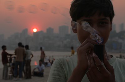 mumbai boy bubbles.jpg