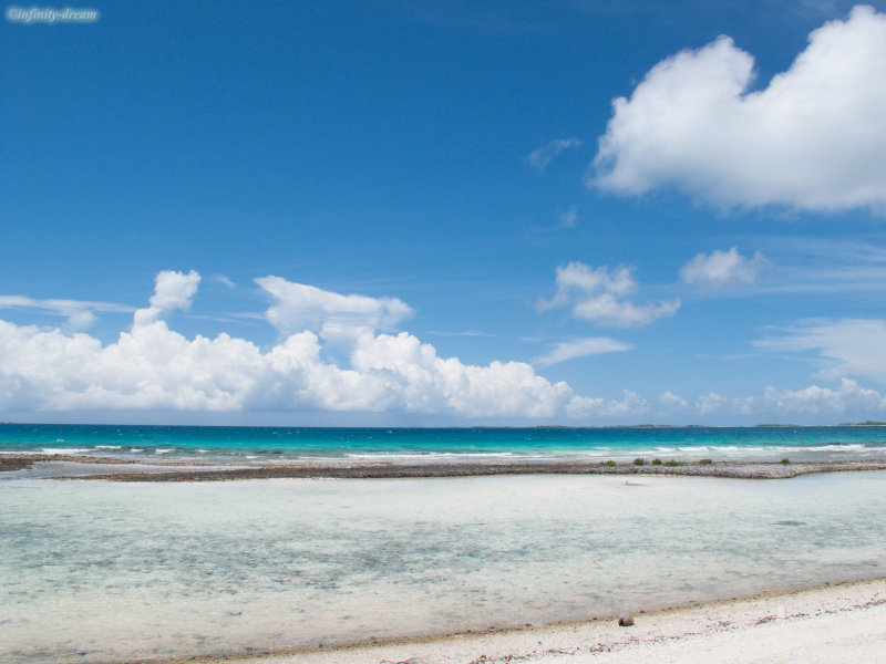 Blue sky & blue sea