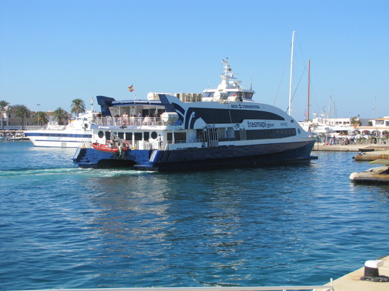 Espalmador Jet arriving at La Savina - September 2012