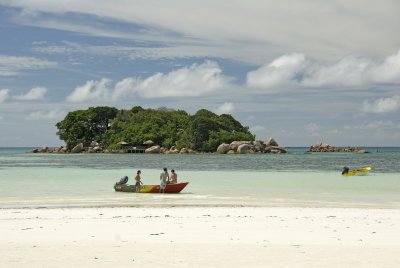 5cc Chauve Souris Island, Praslin.jpg