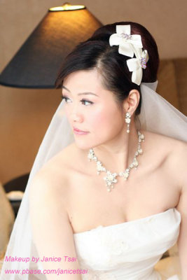 新娘_婕於六福皇宮之結婚新秘造型紀錄
