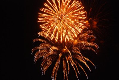 Canada Day 2010 Fireworks at Bronte Harbour Oakville -04.JPG