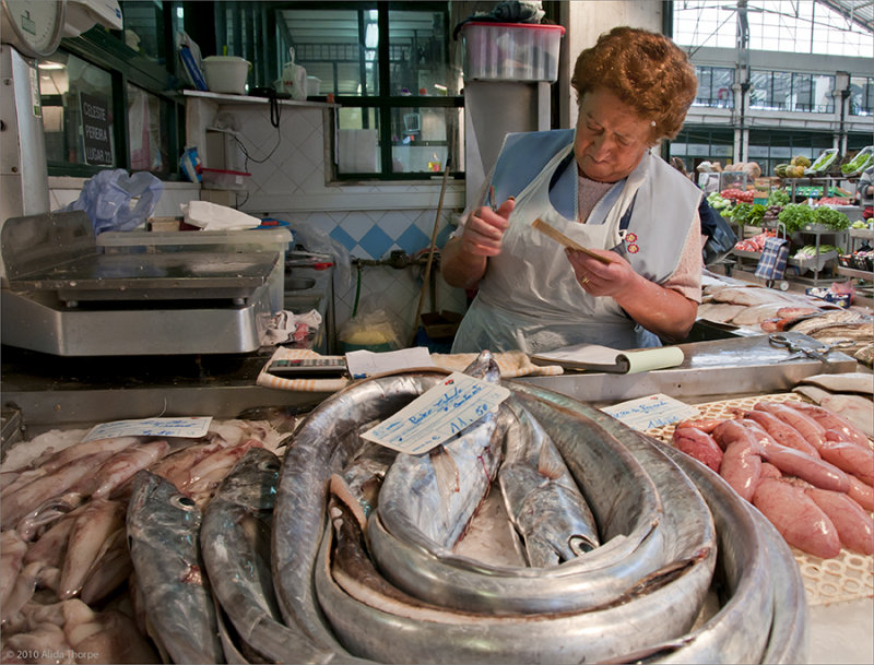 Eels at market